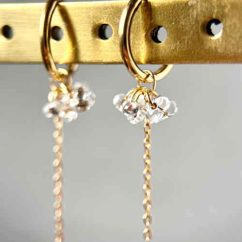 朝焼け空 揺れる涙の雫ピアス/イヤリング ピアス（フープ） corina