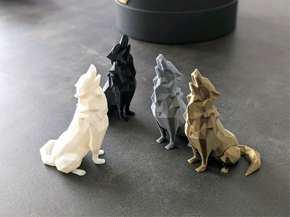 月夜に吠える 狼 Sサイズ オオカミ 遠吠え ピンク レッド ブルー