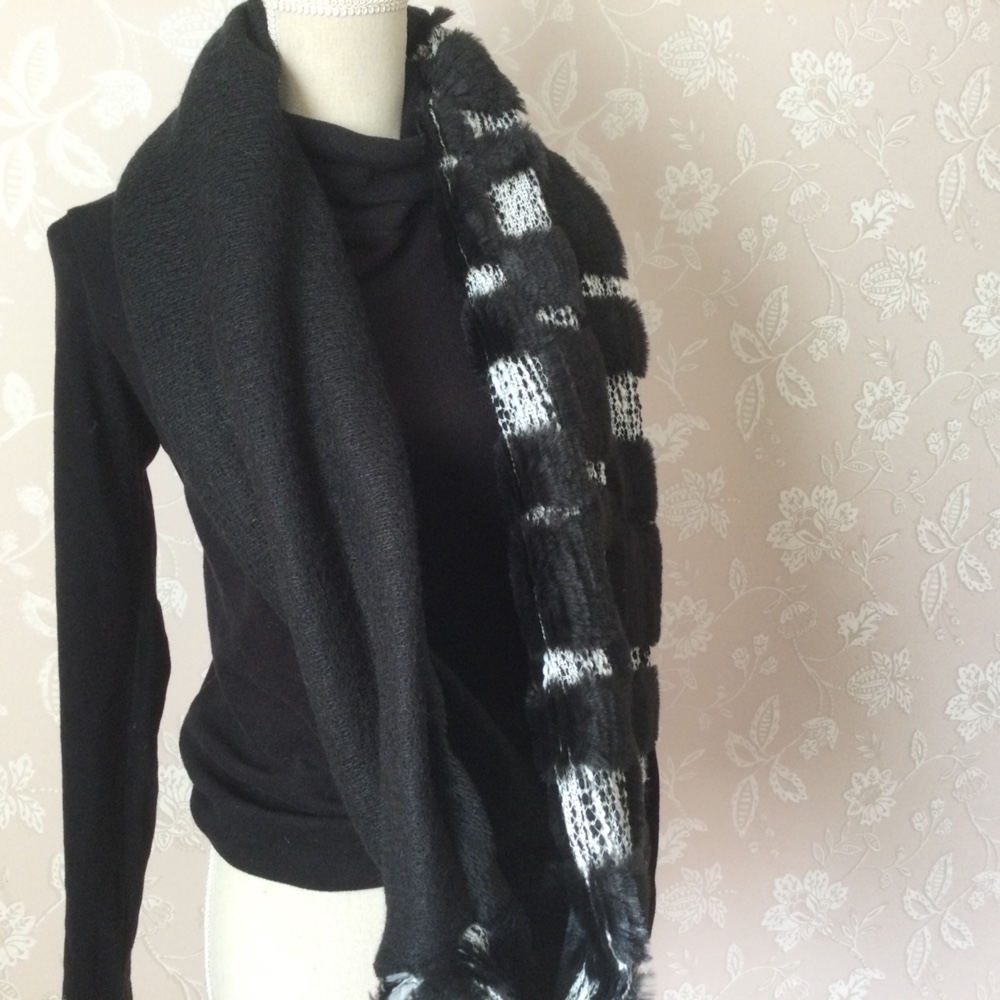 格子柄ファーとタムニットのスヌード