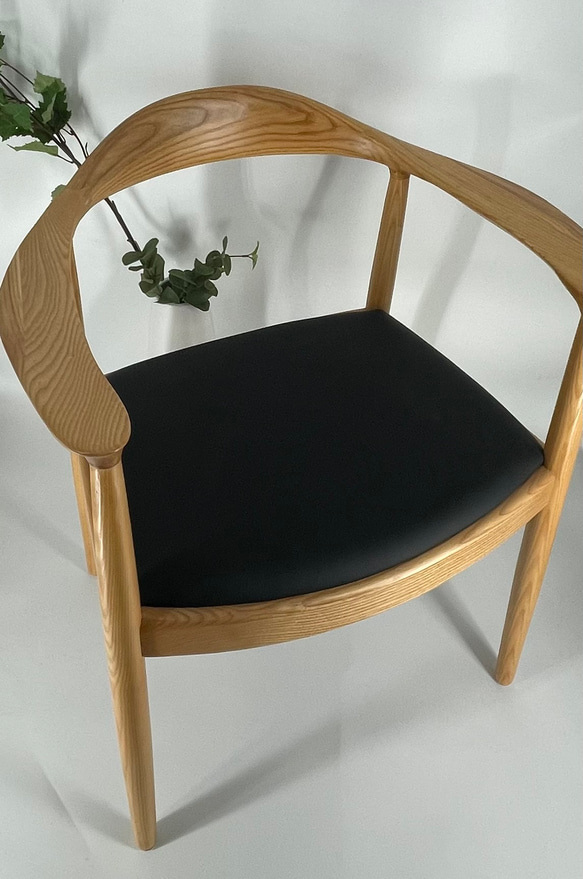 THE CHAIR　ハンス・J・ウェグナーミナペルホネンｘタンバリン 北欧ブラック合皮LEATHER使用　通常版 1枚目の画像