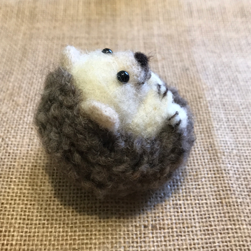 コロンとハリネズミくん 羊毛フェルト 羊毛フェルト felt.coco 通販 
