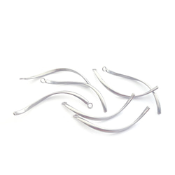 esp03-2【10個入り】幅約2mm スティック約38mm  チャーム サージカルステンレス 316L 2枚目の画像