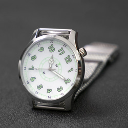 小心不要看錯時間手錶 綠色數字米蘭帶 個性化手錶 全球免運 第6張的照片