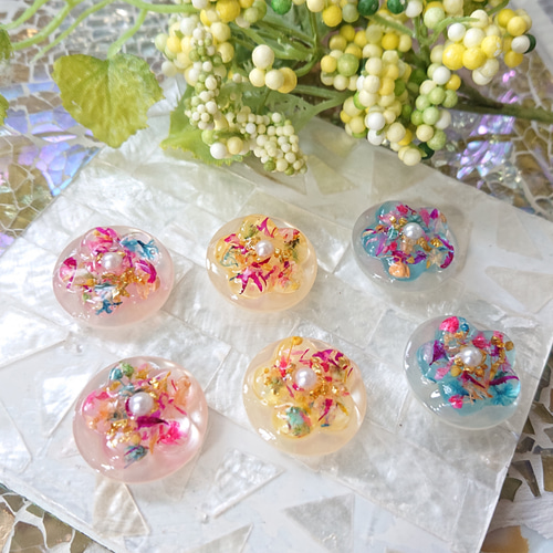 ドライフラワーのカボション☆6個 q39 レジン/ボタン/カボション/花