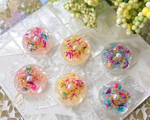 ドライフラワーのカボション☆6個 q39 レジン/ボタン/カボション/花