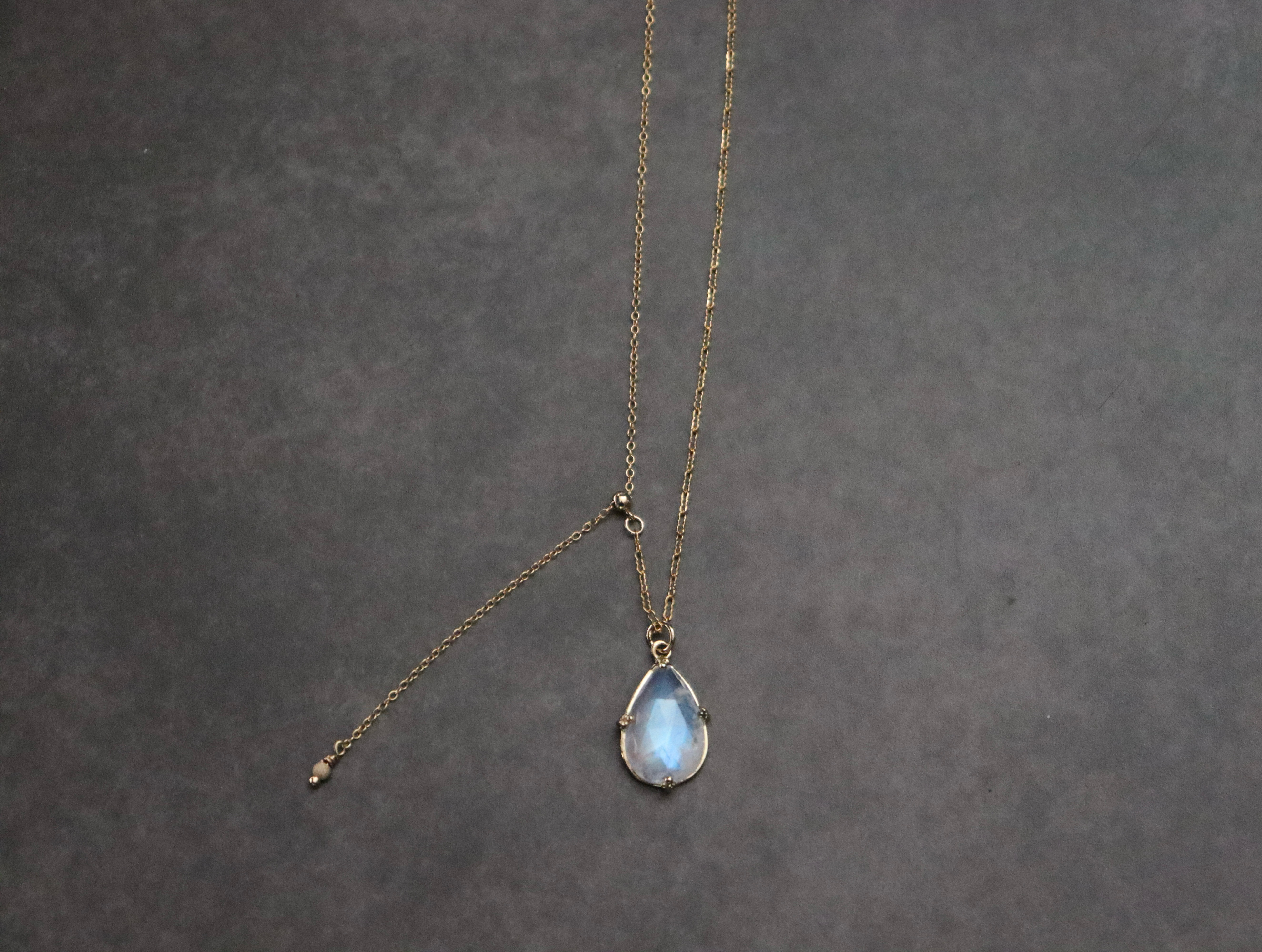 1点もの/2way/ロイヤルブルームーンストーンネックレス《18kgp枠留》/Ⅱ