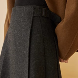 シンプルで着まわしやすい　フレアースカート  ロングスカート　ウール混 8枚目の画像