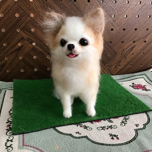 チワワ（お座りポーズ） 羊毛フェルト コーギー大好きママ 通販