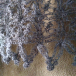 グレーモヘアベース　かぎ針編みマフラー 7枚目の画像