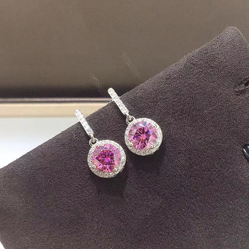 newデザイン】輝くモアサナイト ピアス s925 ピアス（フック 