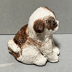 シーズ犬(茶色と白)(小)置物#3(石粉粘土と新聞紙) 8枚目の画像