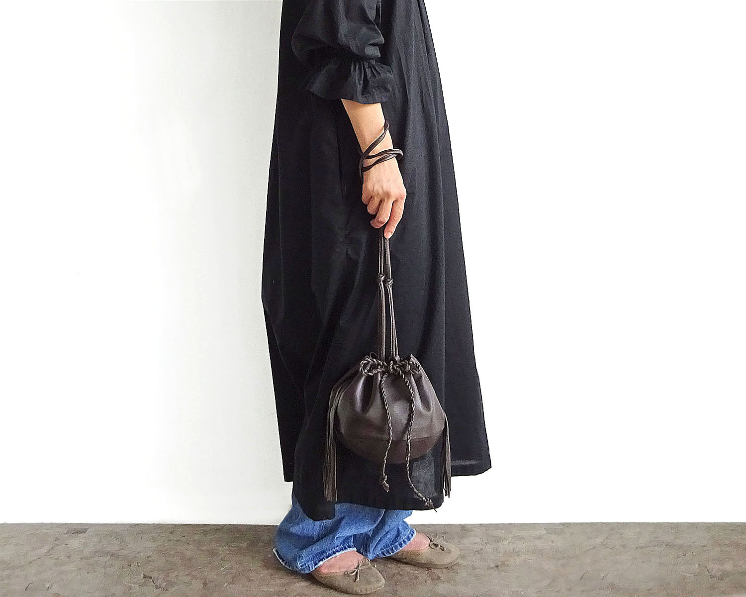 ドローストリング巾着バッグ（ダークブラウン）