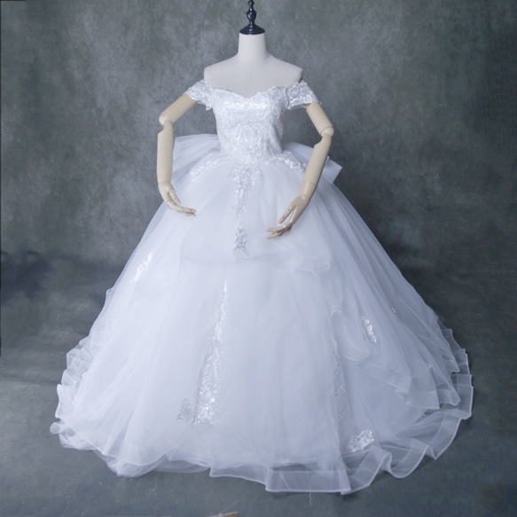 豪華！ ウェディングドレス  オフショル   キラキラ光る刺繍 リボン   ブライダル  フレアスカート 11枚目の画像