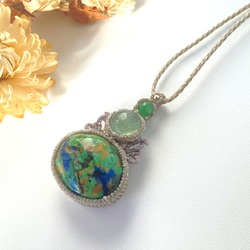 インカローズ×レインボームーンストーン×ガーネットのマクラメ