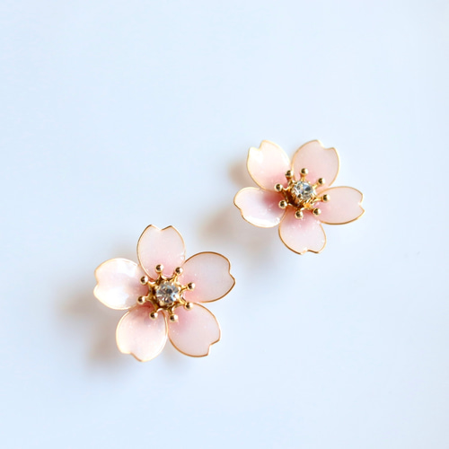 桜ピアス・イヤリング さくら サクラ ピアス（スタッド・一粒
