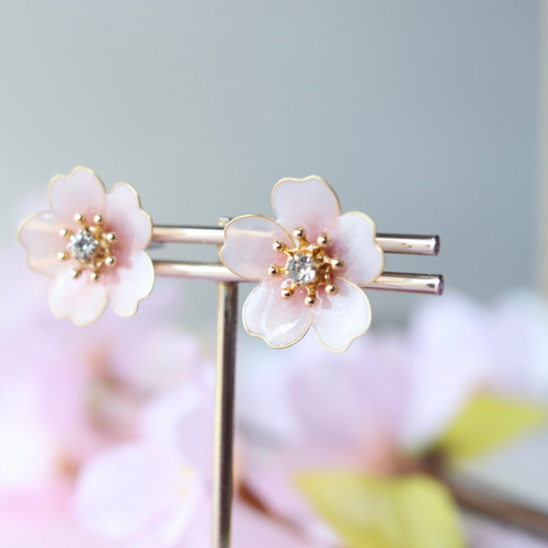 桜ピアス・イヤリング さくら サクラ ピアス（スタッド・一粒
