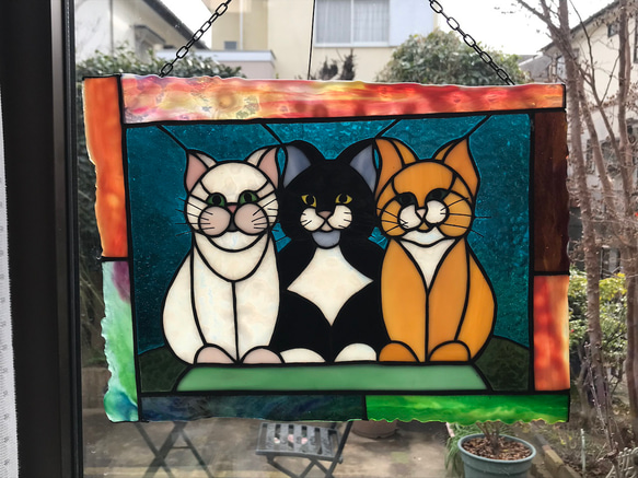 ステンドグラス　高級アートパネル　インテリア壁掛け（Ap-75. ３匹の猫） 8枚目の画像