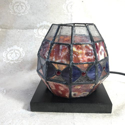 ステンドグラスランプ　テーブルスタンド Amazon.co.jp : ステンドグラス テーブルランプ テーブルライト