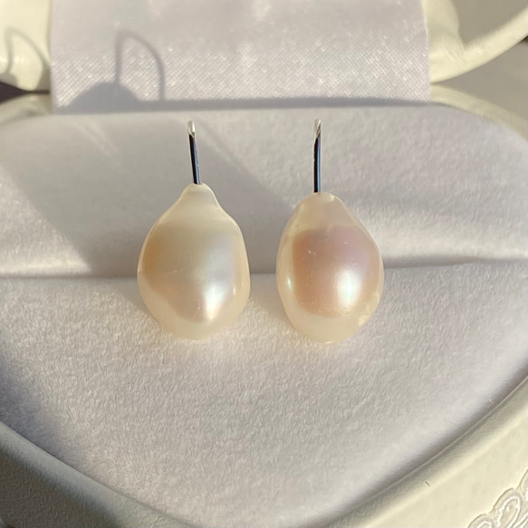 半額✨選べるパール✨縦11mm〜16mm⭐️大きめバロックパール　シンプル✨淡水パールピアス 10枚目の画像