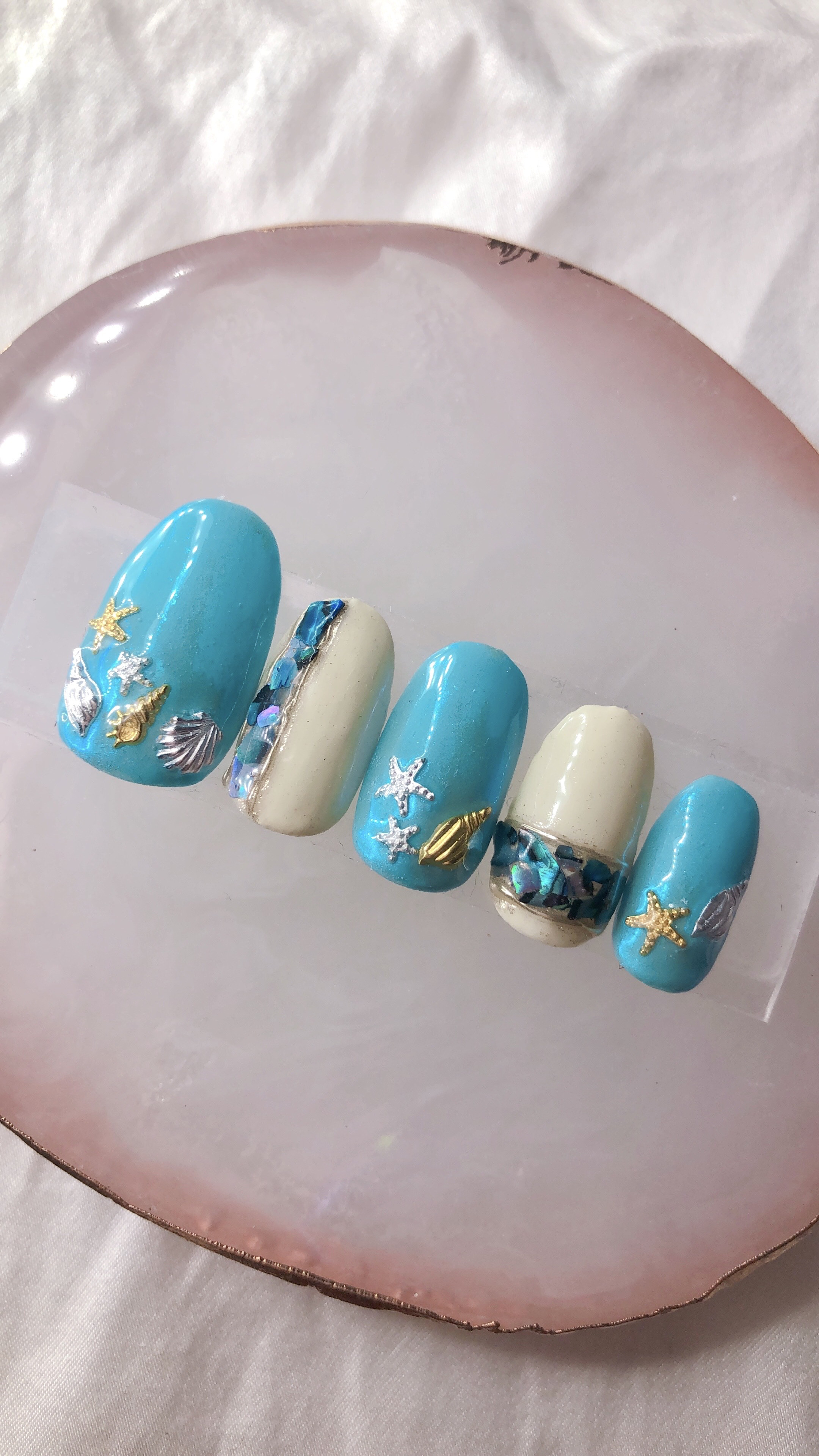 No.24 夏の終わり…ブルーシェル ネイルチップ 青 白 ネイル
