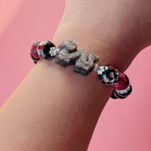 シルバーオブシディアンの龍のブレスレット ブレスレット ekyuza