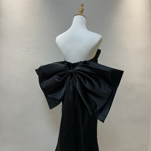 高品質保証！巨大なリボン バックリボン 取り外し可能 黒/オフホワイト  