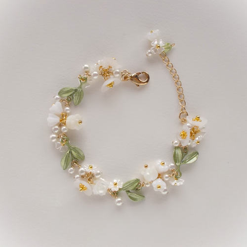 未使用 お花モチーフ ブレスレット 費やさ
