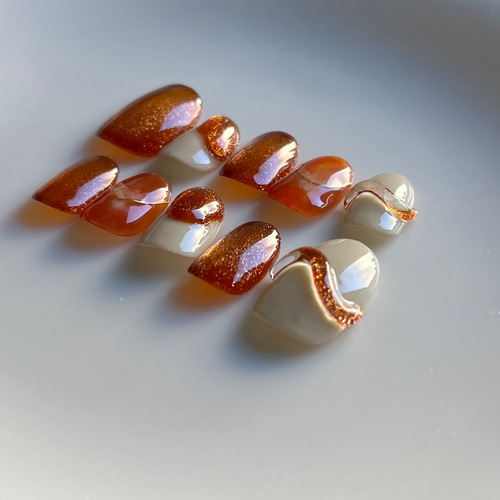 人気✨ ネイルチップ オレンジ キラキラ ぷっくり マグネット 秋  