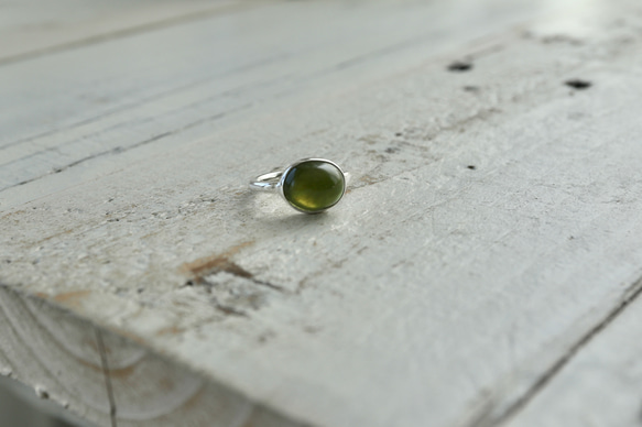 [お抹茶カラーのvesuvianite]ring 5枚目の画像