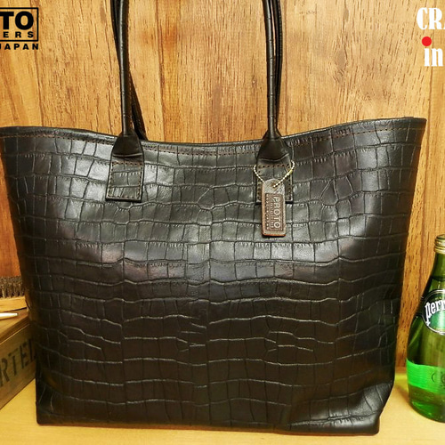 ジャパンメイド!上質な国産クロコ型押しレザーの大型トートバッグ!黒 