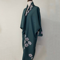 upcycled vintage kimono dress 留袖ワンピース　＜深緑　リボンタイ＞ 着物リメイク 2枚目の画像