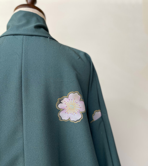 upcycled vintage kimono dress 留袖ワンピース　＜深緑　リボンタイ＞ 着物リメイク 4枚目の画像