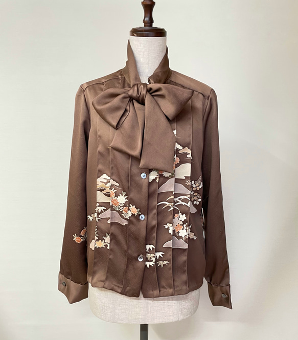 着物リメイク シルクブラウス ＜ピンタック 松模様＞ ブラウス rumiito  