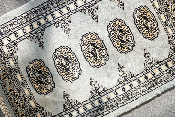 92×60cm トルクメン ボハララグ 手織り絨毯 6枚目の画像