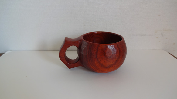赤レンガ色の一木彫りコーヒーカップ 13枚目の画像