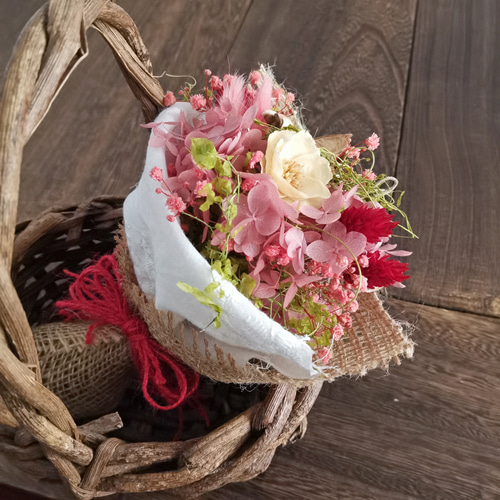 受注製作】いちご畑のミニブーケ ドライフラワー 花番 HANATUGAI-KABAN