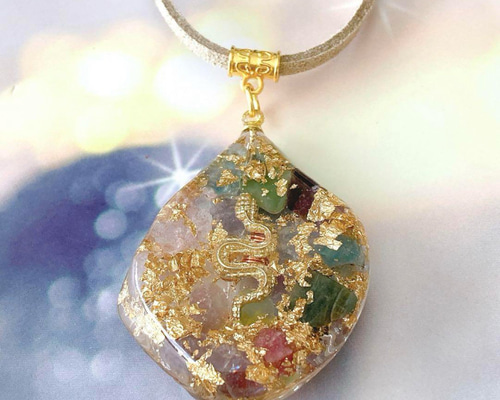 金運上昇★相思相愛恋愛白蛇オルゴネックレス 楽天市場】蛇 ウロボロス ネックレス シルバー インフィニティ へび 巳