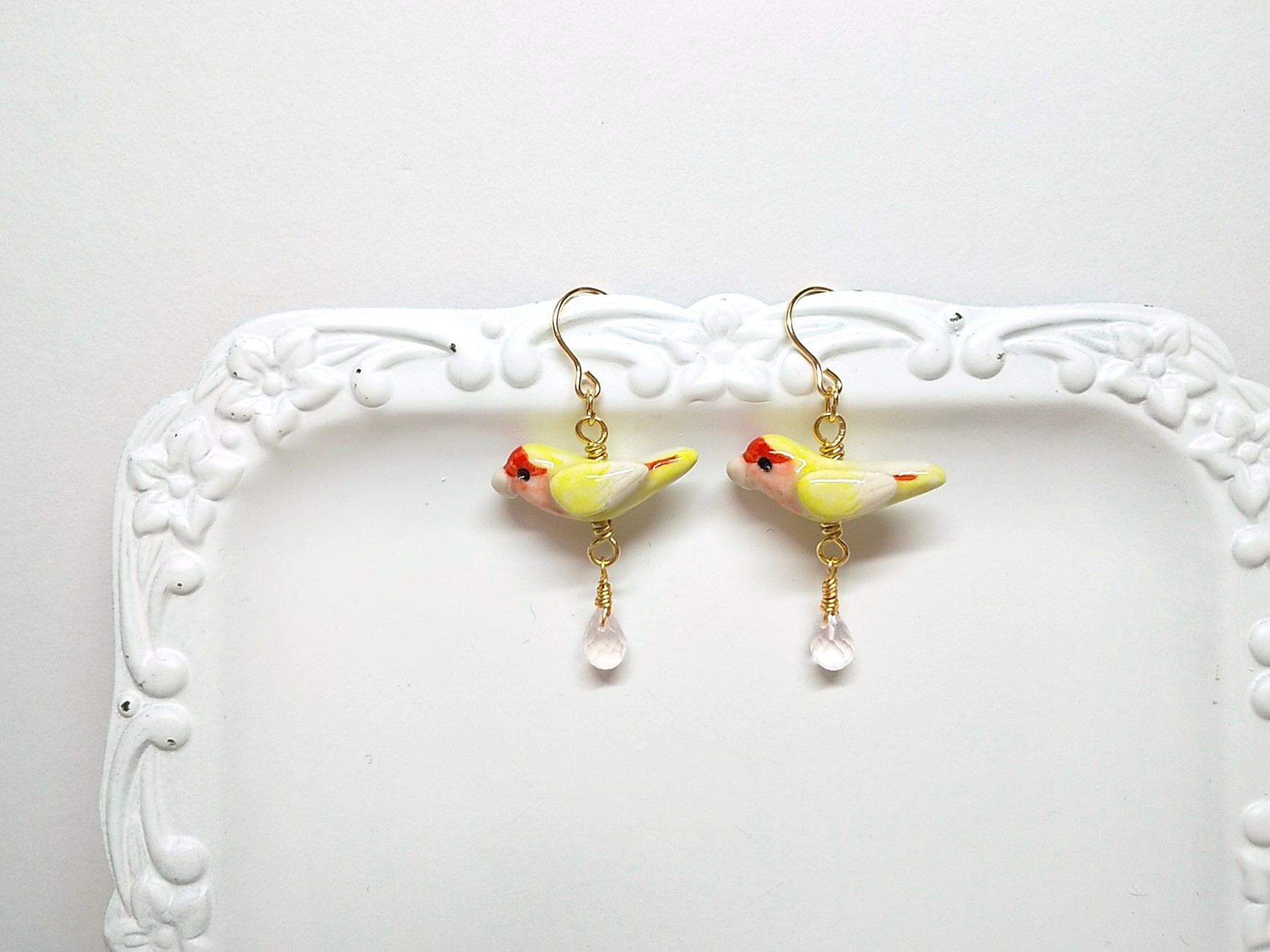 コザクラインコと天然石のピアス ／14kgf