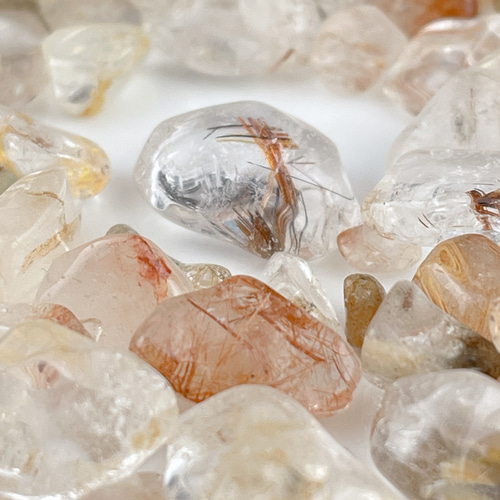 レア✨マニハール産ヒマラヤ水晶ルチル入りサザレ 100g 天然石 Himal