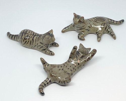 猫箸 箸 猫柄 猫 3兄弟 天然木 はし 21cm くろ みけ さばとら ふ和り