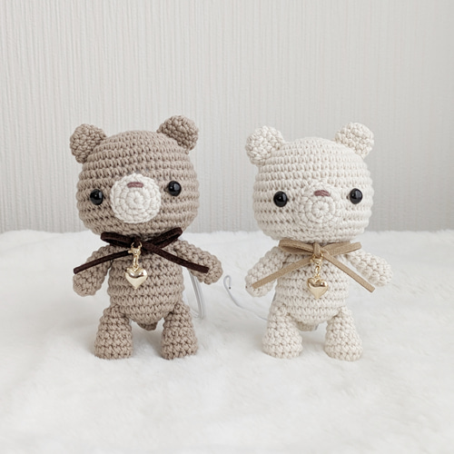 白　パンダちゃん＆トイプーちゃんあみぐるみ 先ほど、minneにパンダあみぐるみ（5色）とブタさんあみぐるみを