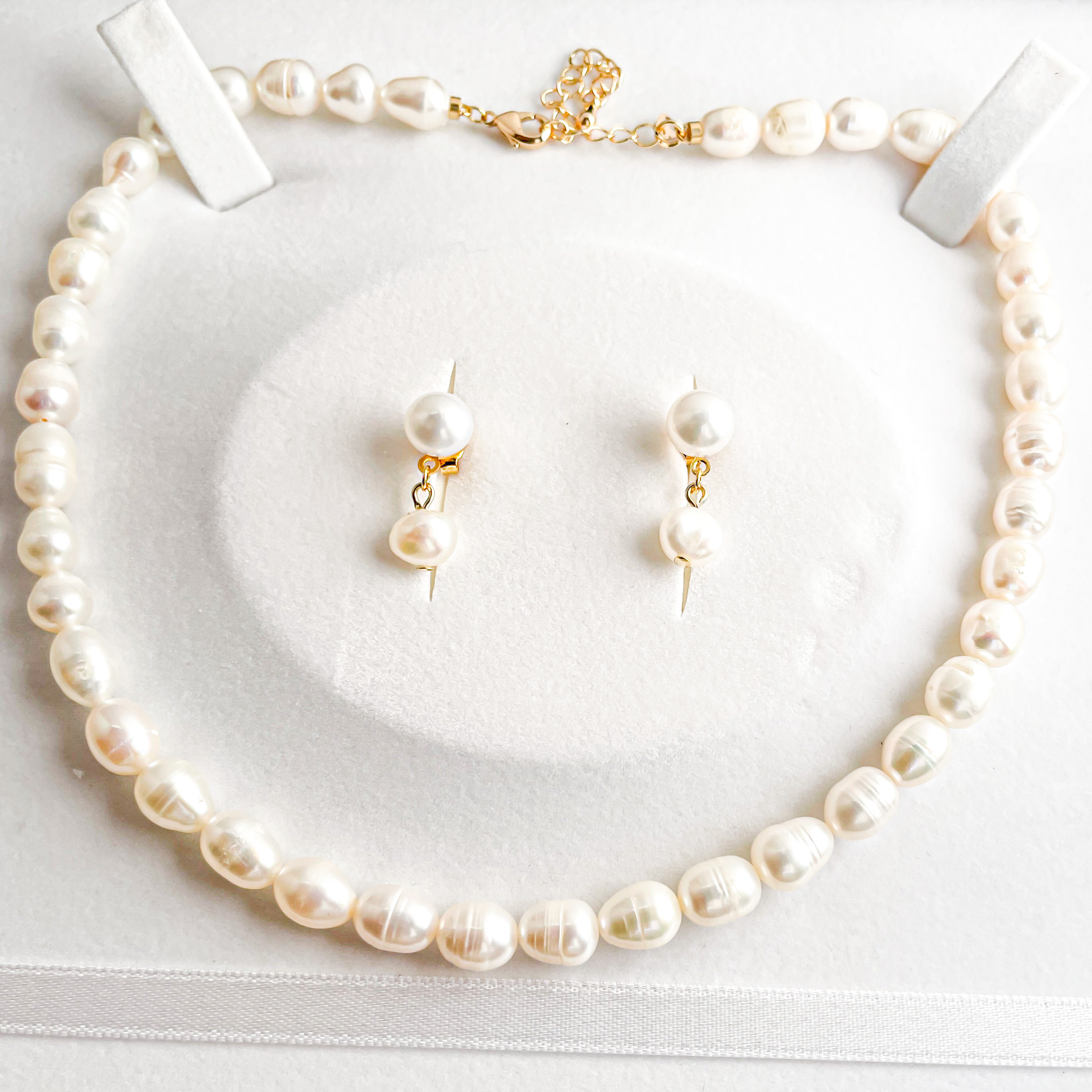 淡水パールネックレス＆ピアスセット（ピアス：揺れるタイプ）