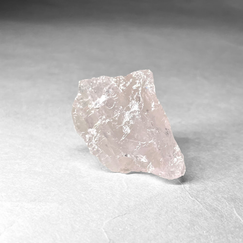 rose quartz / ローズクォーツ原石 G ( 3個セット・レインボーあり