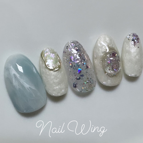 ブルーホワイトネイル ニュアンスネイル 鉱石ネイル ネイル
