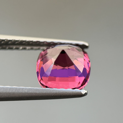 スリランカ産非加熱天然ロードライトガーネットルース 指輪・リング