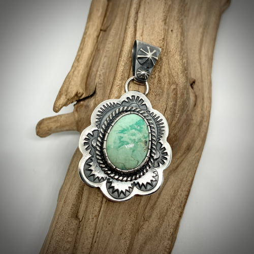 サンシャインリーブスロイストン・ターコイズペンダントヘッド