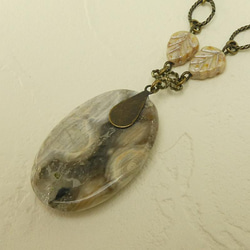 天然石とチェコビーズネックレス「オーシャン・ジャスパー」　天然石　チェコビーズ　海の石　ペンダントネックレス　一点もの　 12枚目の画像