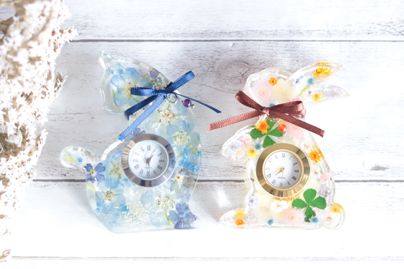 【選べる誕生石・受注製作】「小花を閉じ込めて」ウサギさんと“イースタ”水中花の花時計＊プリザーブド&ドライフラワー 12枚目の画像