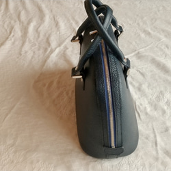 Ka様ご注文のヌメ革のブガッティ型バッグ 3枚目の画像