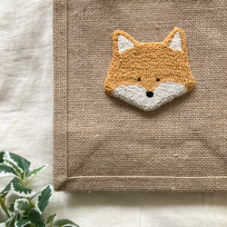 北欧　ジュートバッグ　ランチバッグ　軽量　きつね　オオカミ　動物　アニマル　刺繍　もこもこ　毛糸　ナチュラル　かわいい 6枚目の画像